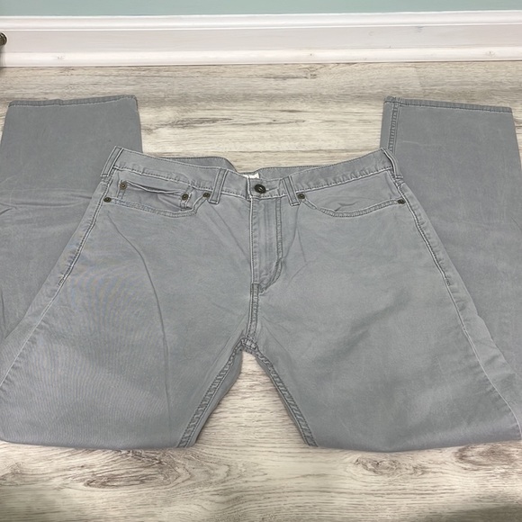 Men’s Dockers Light Grey Straight Fit Jeans - Picture 2 of 5